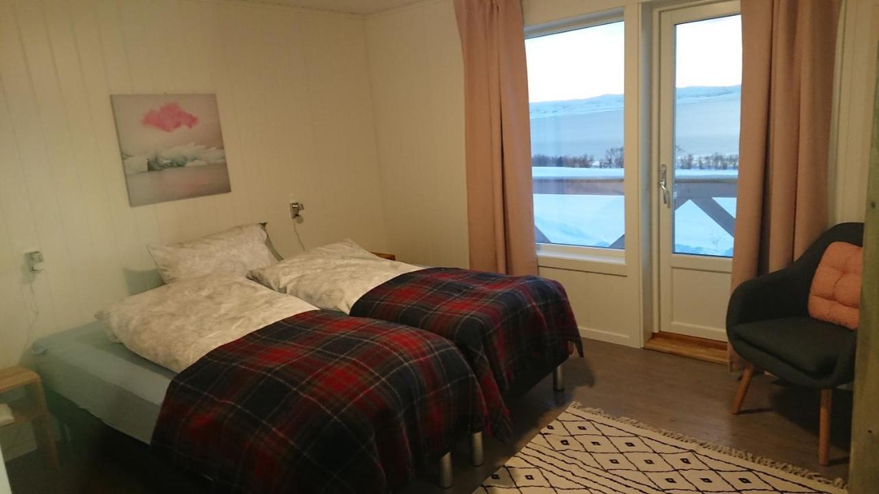Nesseby Guesthouse Varangerbotn المظهر الخارجي الصورة