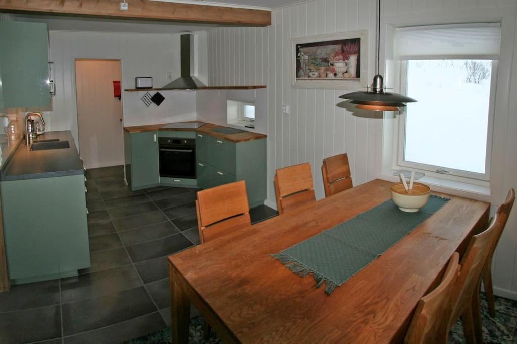 Nesseby Guesthouse Varangerbotn المظهر الخارجي الصورة